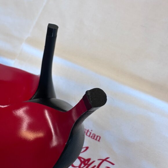 Christian Louboutin - Classic Black Heels - Picture 10 of 16